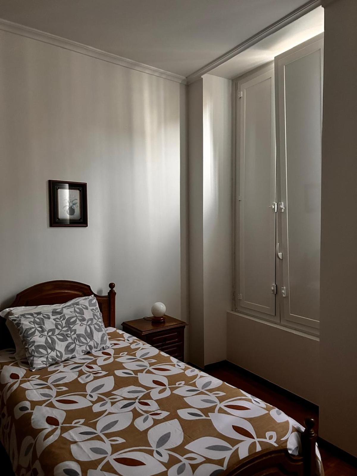 Bed and Breakfast Residencial Real - Antiga Rosas Vila Real Zewnętrze zdjęcie
