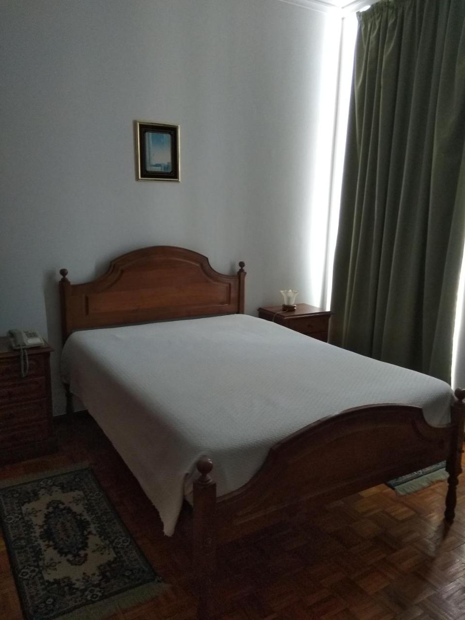 Bed and Breakfast Residencial Real - Antiga Rosas Vila Real Zewnętrze zdjęcie